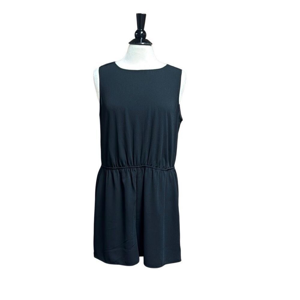 A New Day Women’s Black Sleeveless Romper Size Medium